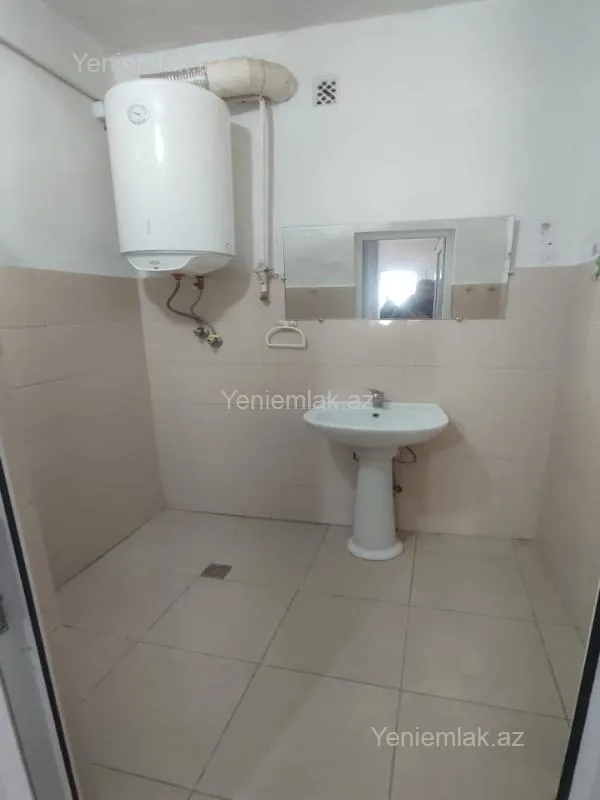 Satılır 2 otaqlı köhnə tikili 54 m²