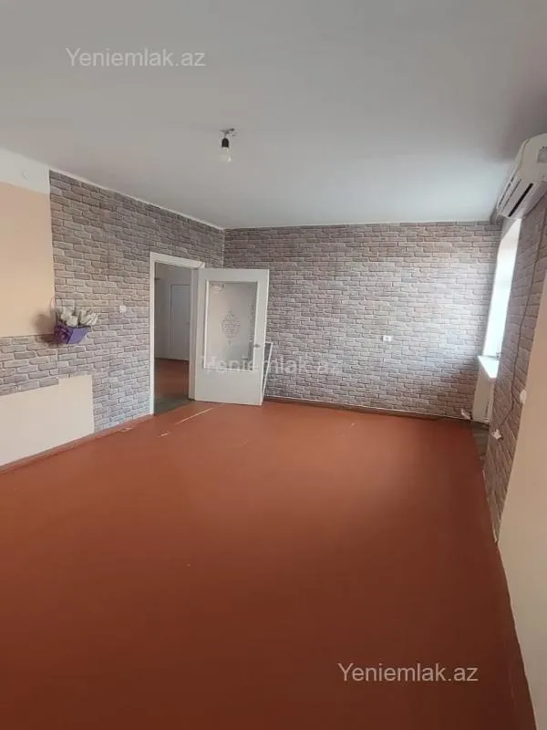 Satılır 2 otaqlı köhnə tikili 54 m²