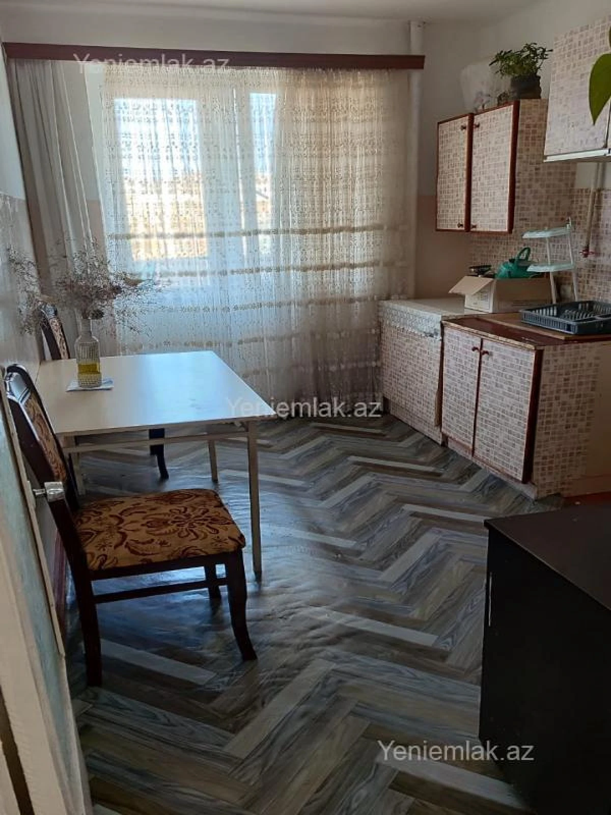 Satılır 2 otaqlı köhnə tikili 54 m²