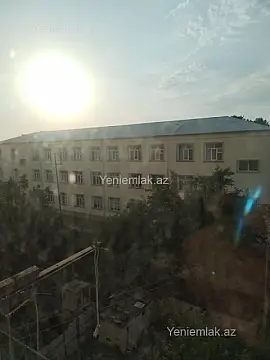 Satılır 2 otaqlı köhnə tikili 54 m²