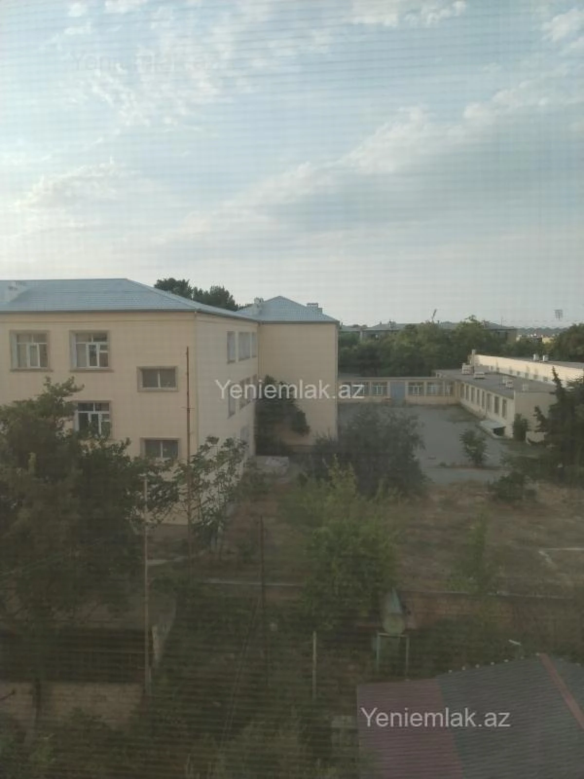 Satılır 2 otaqlı köhnə tikili 54 m²