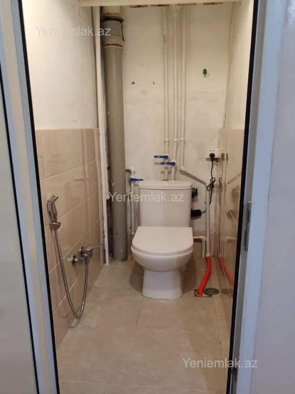 Satılır 2 otaqlı köhnə tikili 54 m²