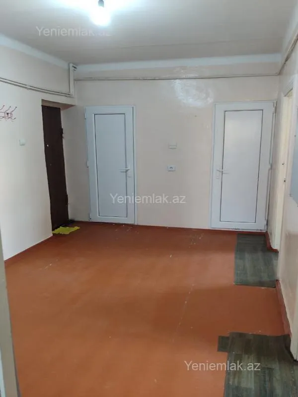 Satılır 2 otaqlı köhnə tikili 54 m²