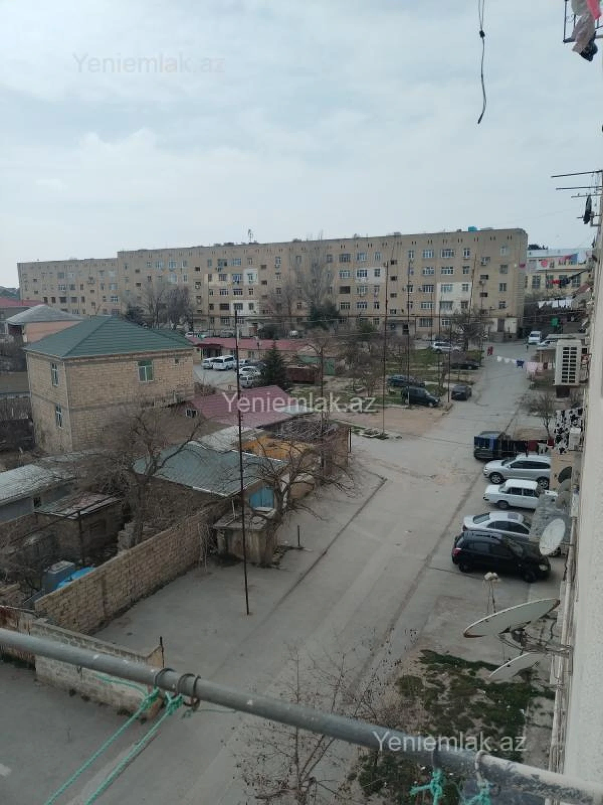 Satılır 2 otaqlı köhnə tikili 54 m²