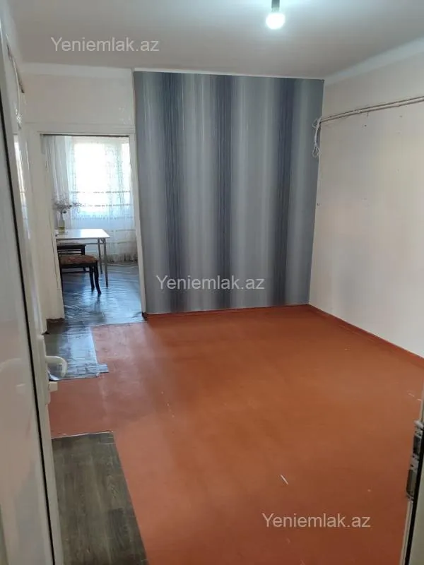 Satılır 2 otaqlı köhnə tikili 54 m²