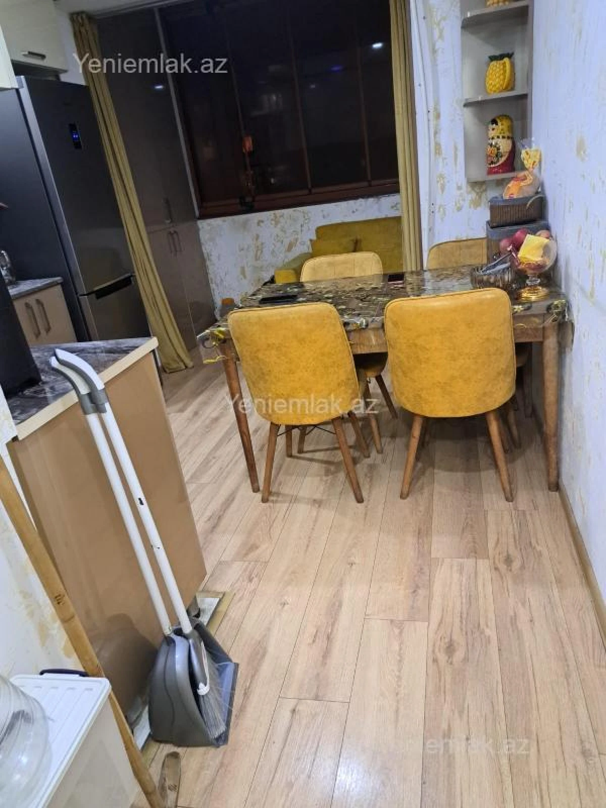 Satılır 3 otaqlı köhnə tikili 85 m²