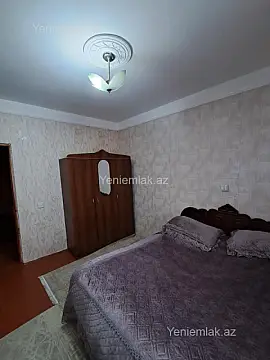 Satılır 2 otaqlı köhnə tikili 64 m²