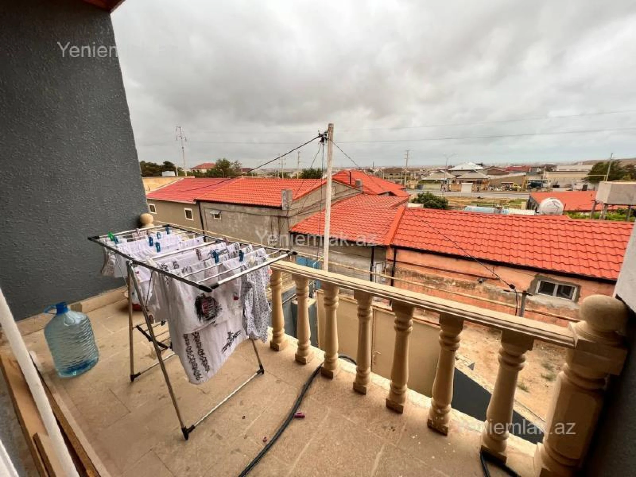 Satılır 5 otaqlı həyət evi 136 m²