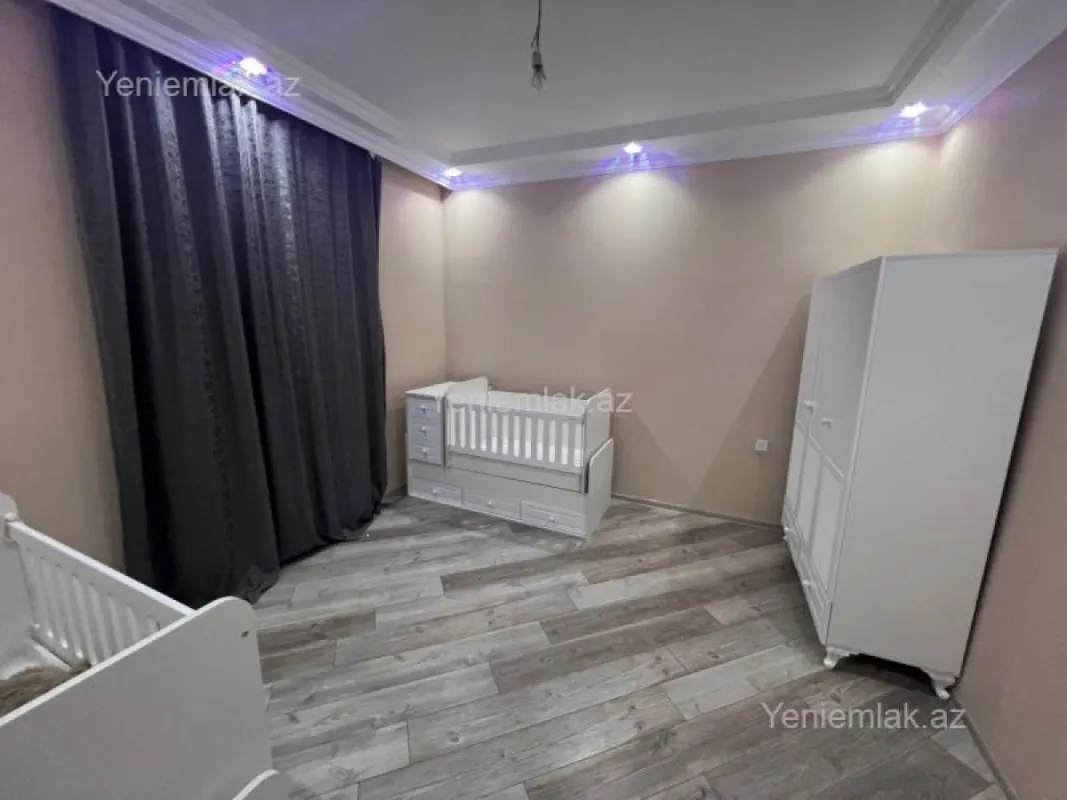 Satılır 5 otaqlı həyət evi 136 m²