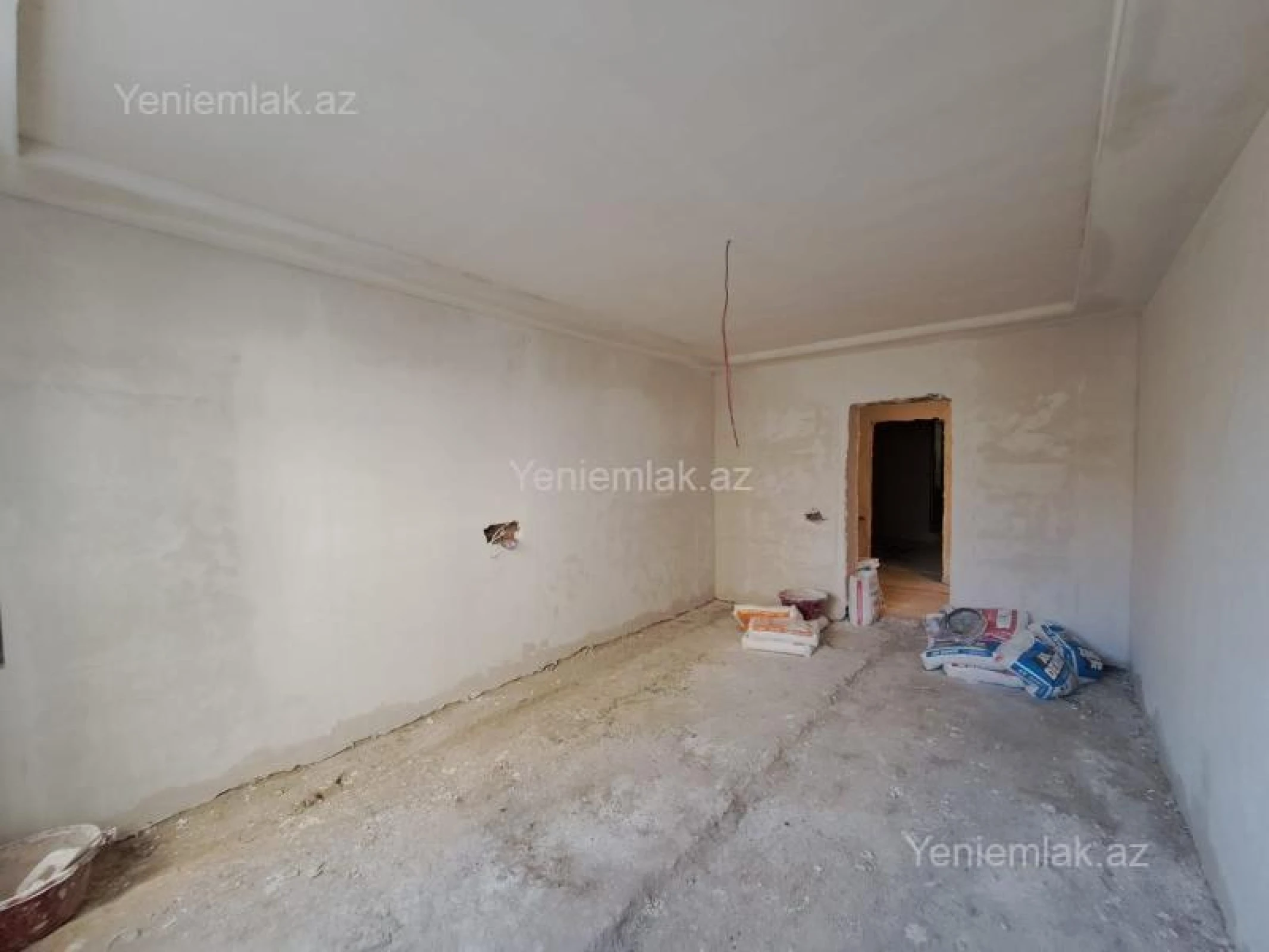 Satılır 6 otaqlı köhnə tikili 120 m²