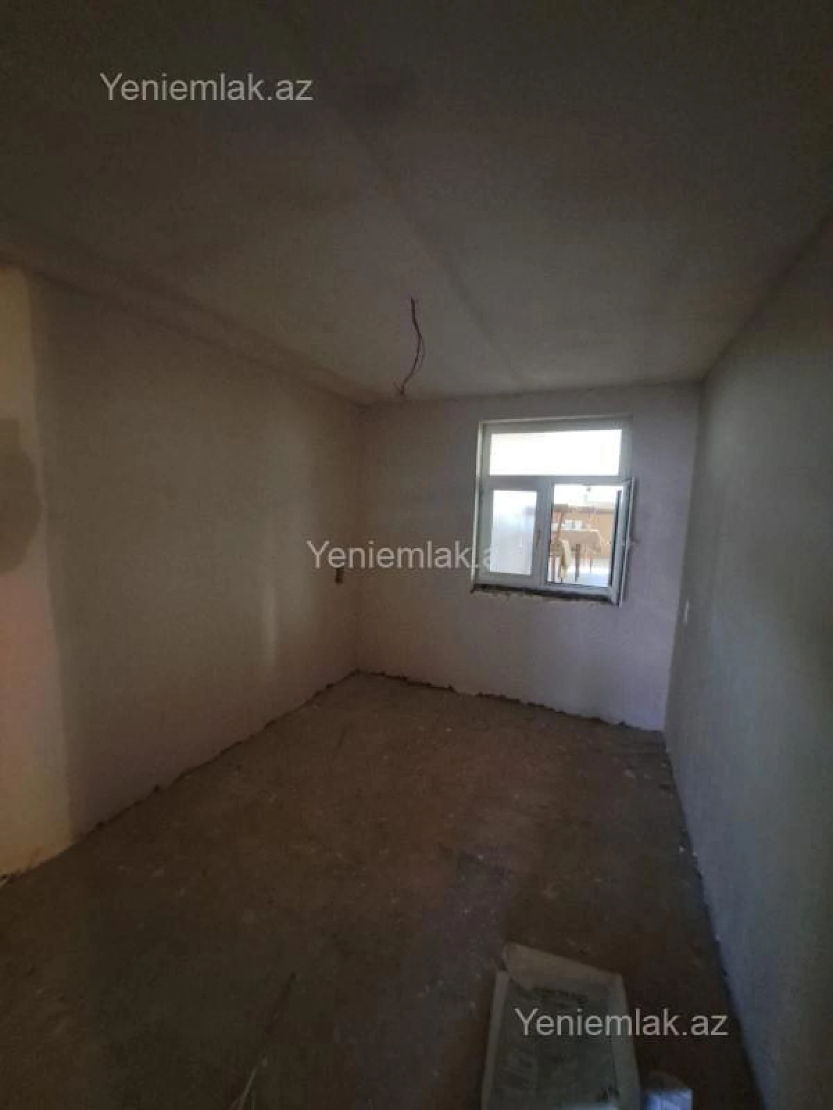 Satılır 6 otaqlı köhnə tikili 120 m²