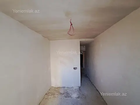 Satılır 6 otaqlı köhnə tikili 120 m²