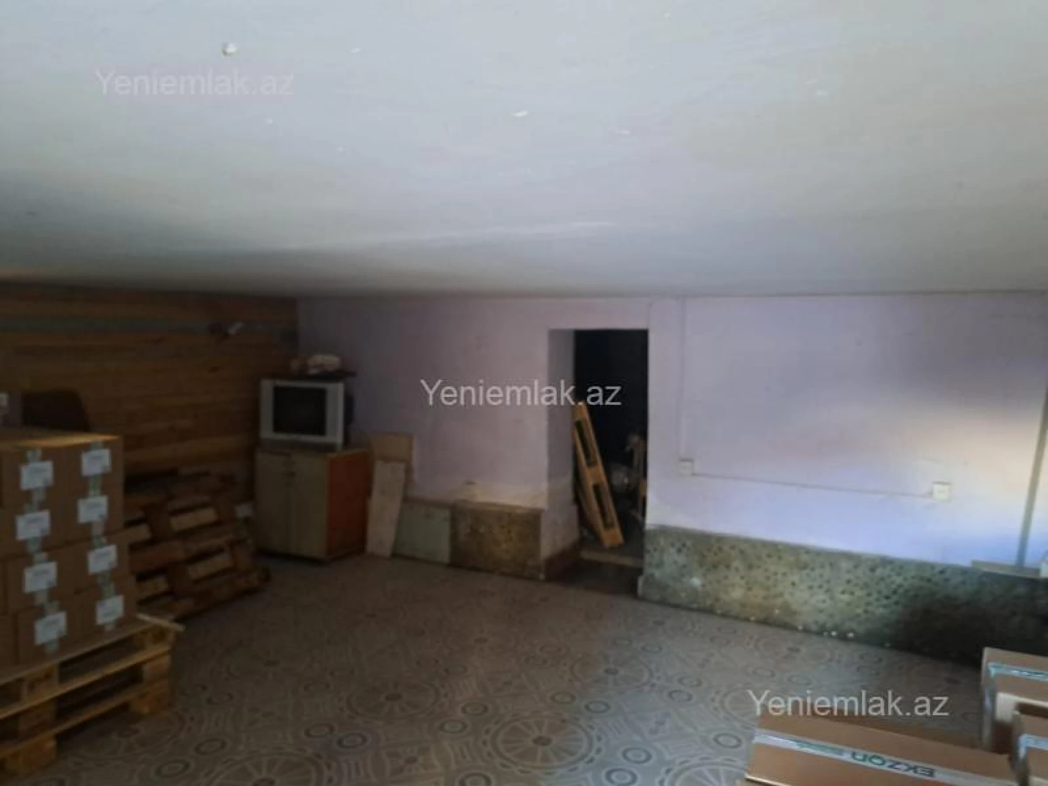 Satılır 6 otaqlı köhnə tikili 120 m²