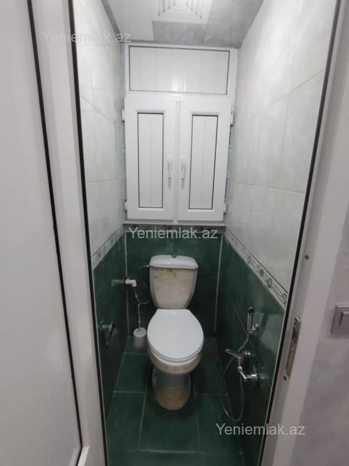 Satılır 3 otaqlı köhnə tikili 75 m²