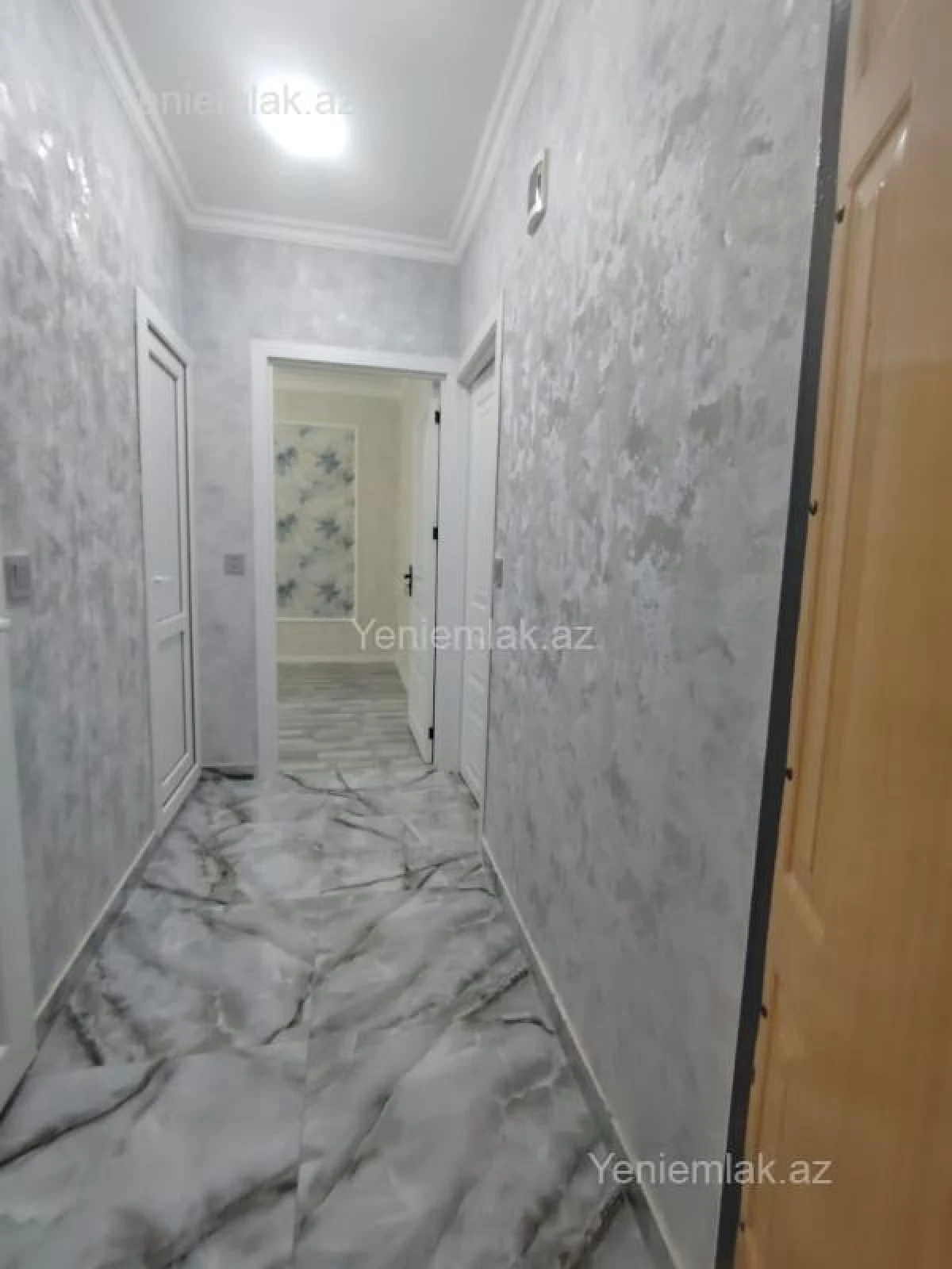 Satılır 3 otaqlı köhnə tikili 75 m²