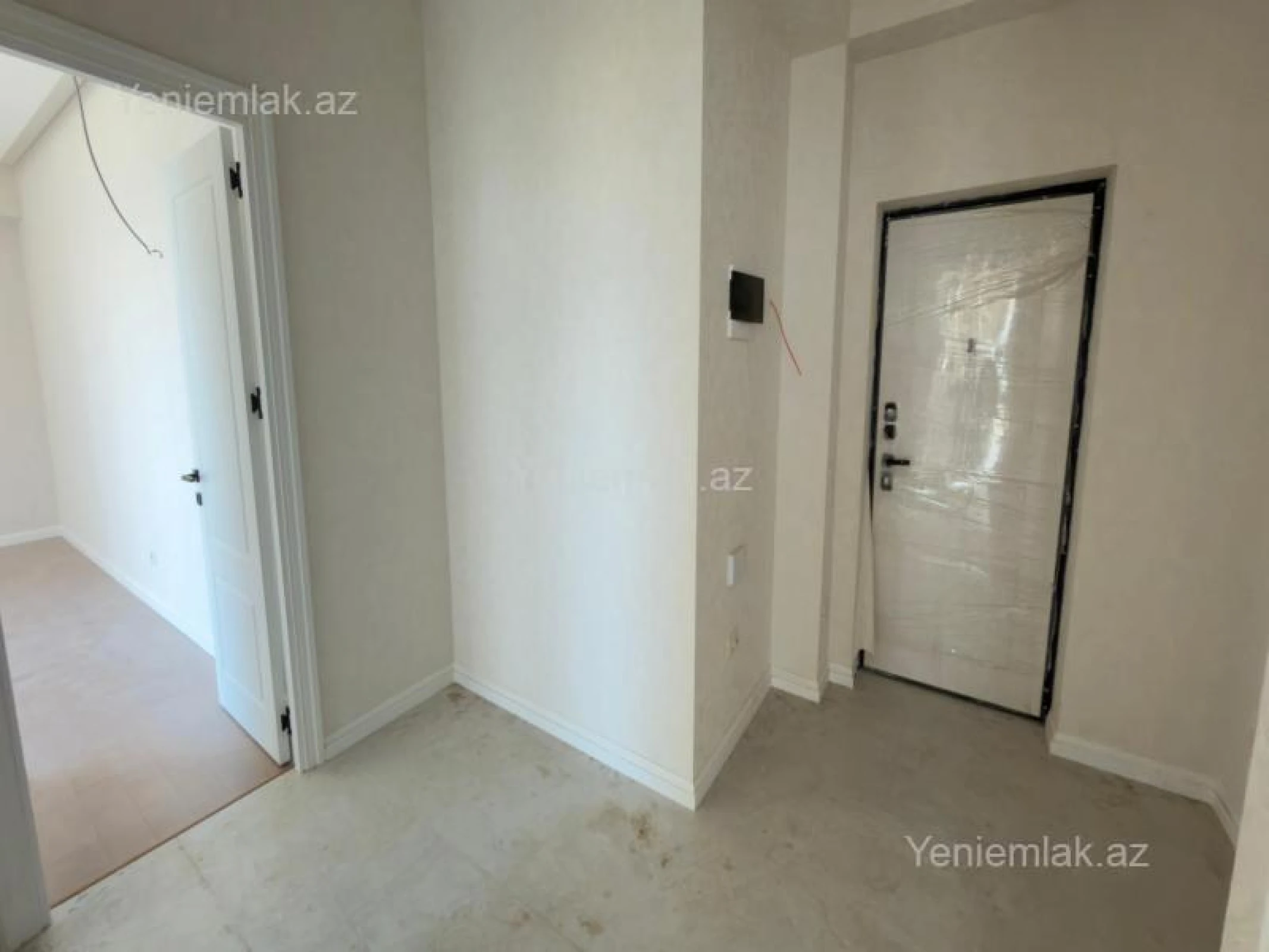 Satılır 2 otaqlı yeni tikili 64 m²