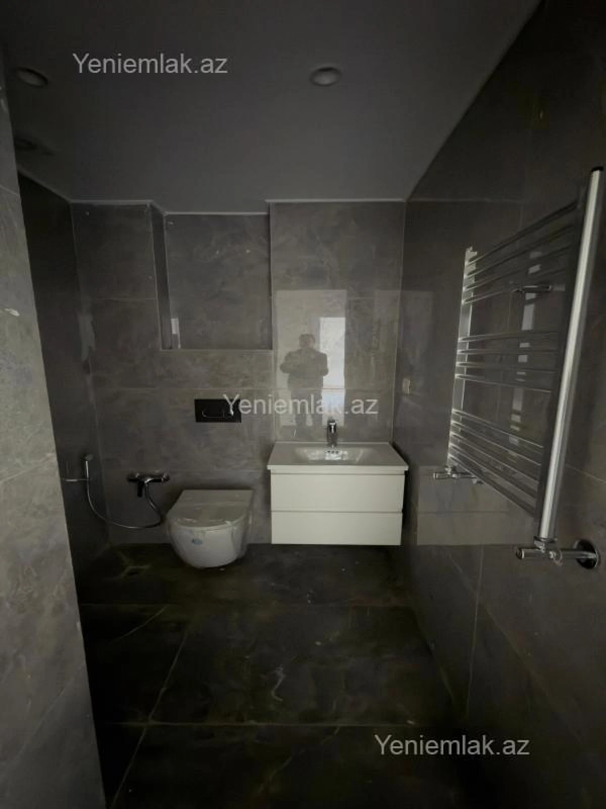 Satılır 2 otaqlı yeni tikili 64 m²