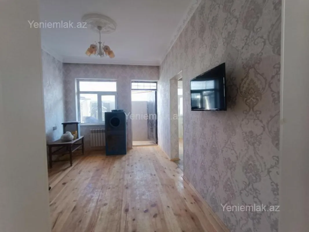 Satılır 2 otaqlı həyət evi 52 m²