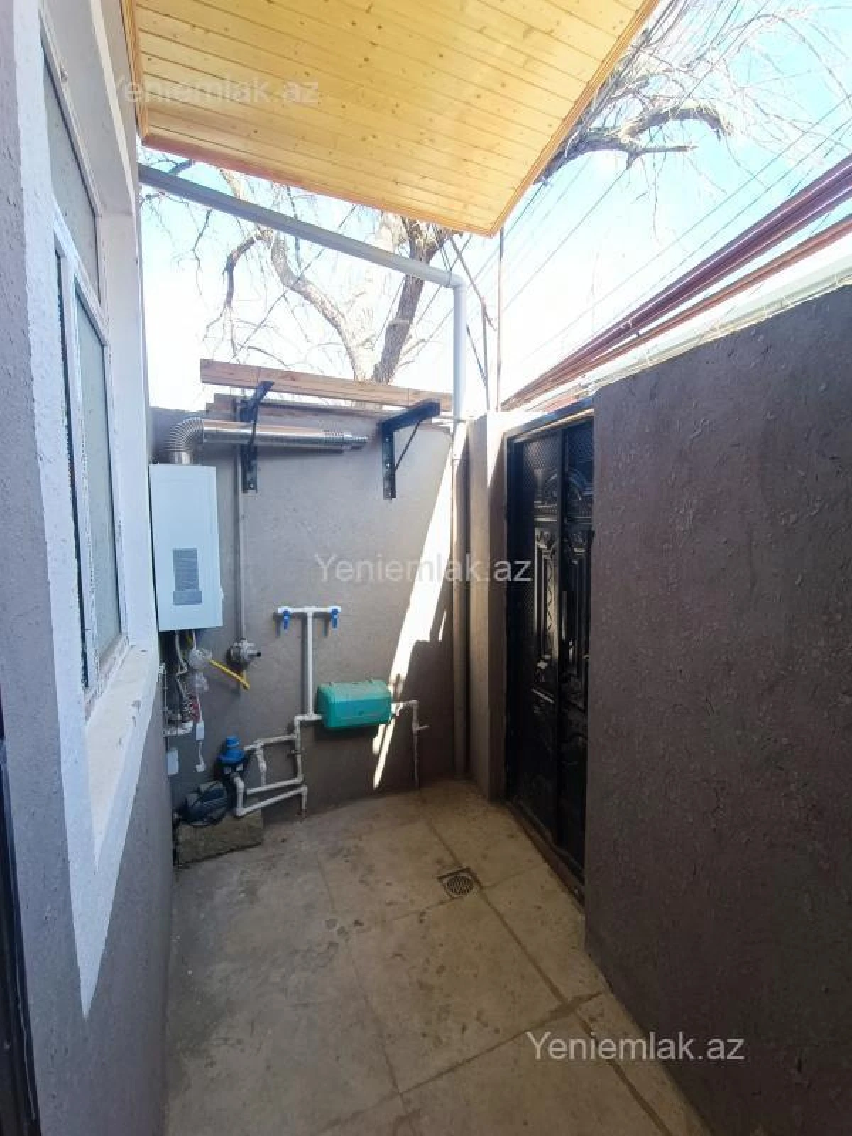 Satılır 2 otaqlı həyət evi 52 m²