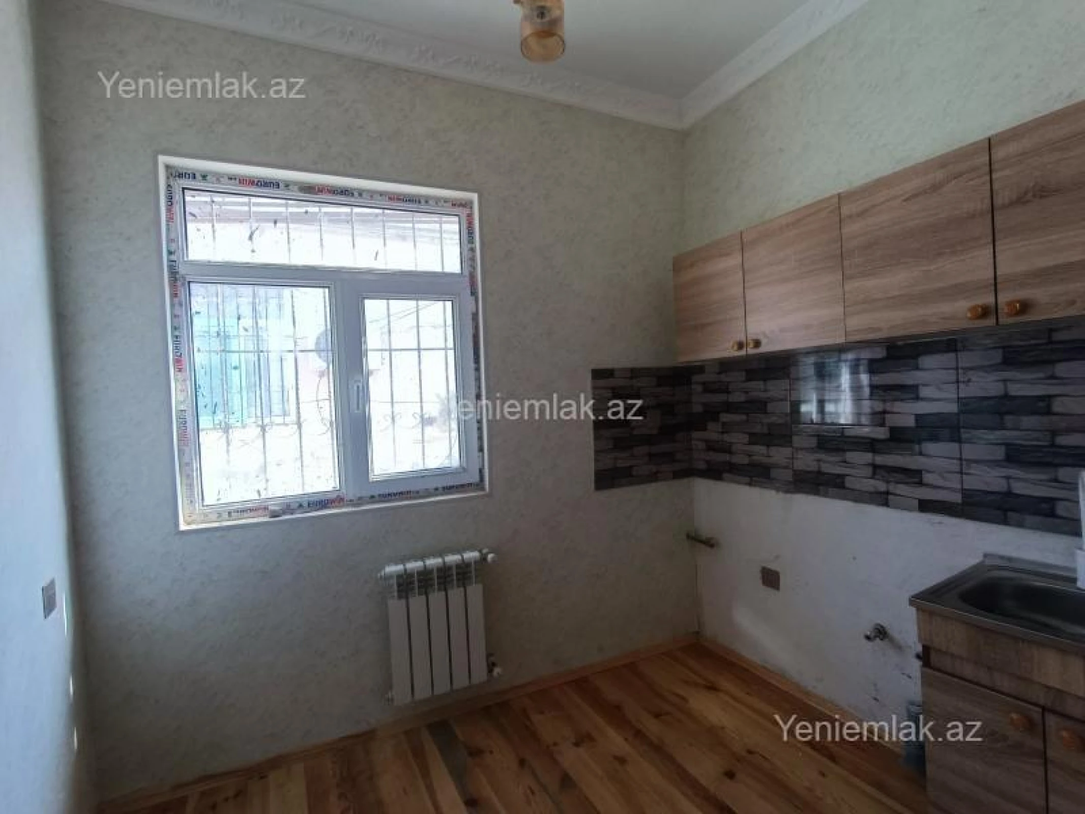 Satılır 2 otaqlı həyət evi 52 m²
