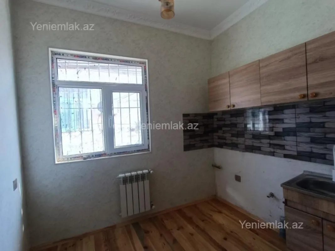 Satılır 2 otaqlı həyət evi 52 m²