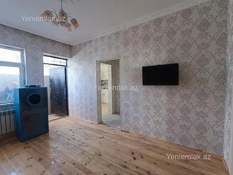 Satılır 2 otaqlı həyət evi 52 m²