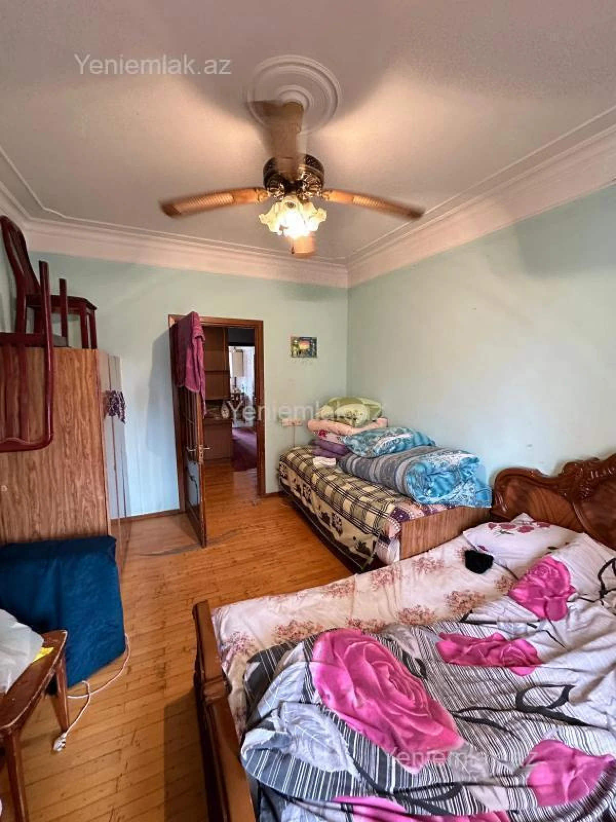 Satılır 2 otaqlı köhnə tikili 55 m²