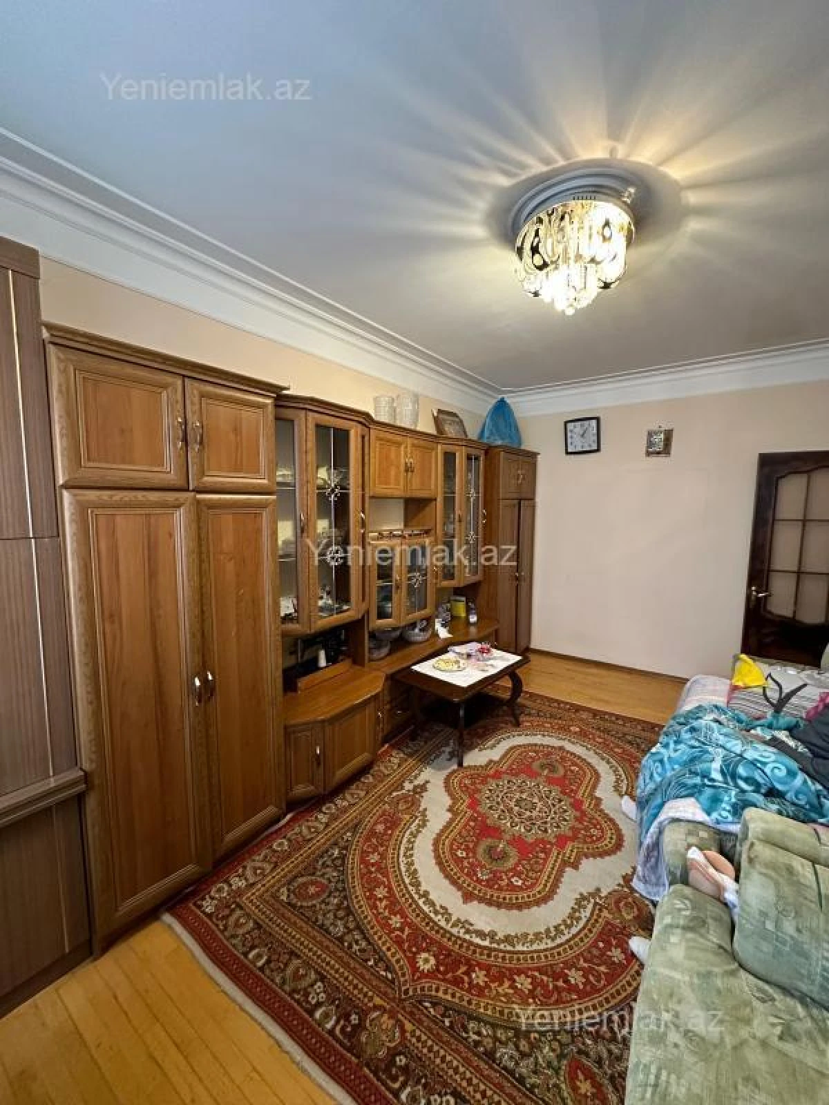 Satılır 2 otaqlı köhnə tikili 55 m²