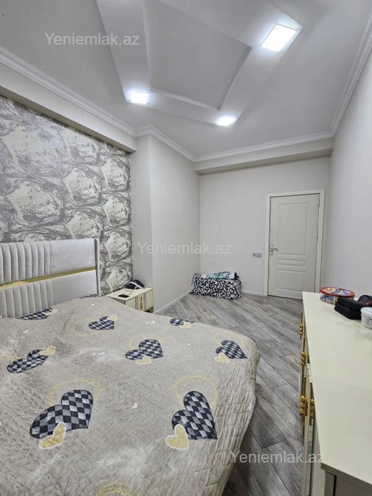 Satılır 2 otaqlı yeni tikili 56 m²