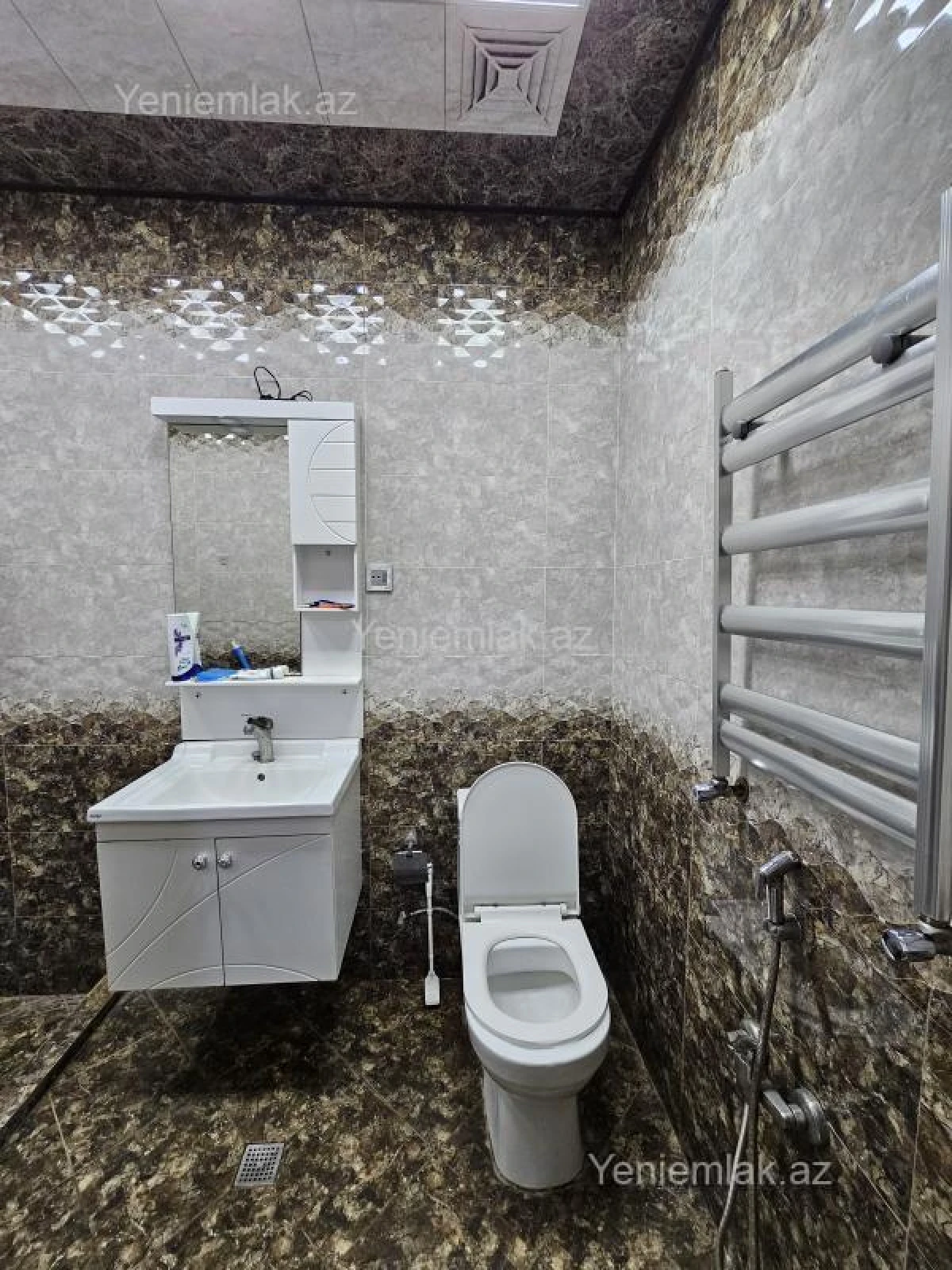 Satılır 2 otaqlı yeni tikili 56 m²