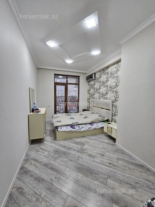 Satılır 2 otaqlı yeni tikili 56 m²