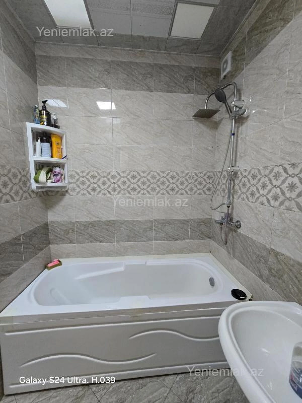 Satılır 4 otaqlı köhnə tikili 90 m²