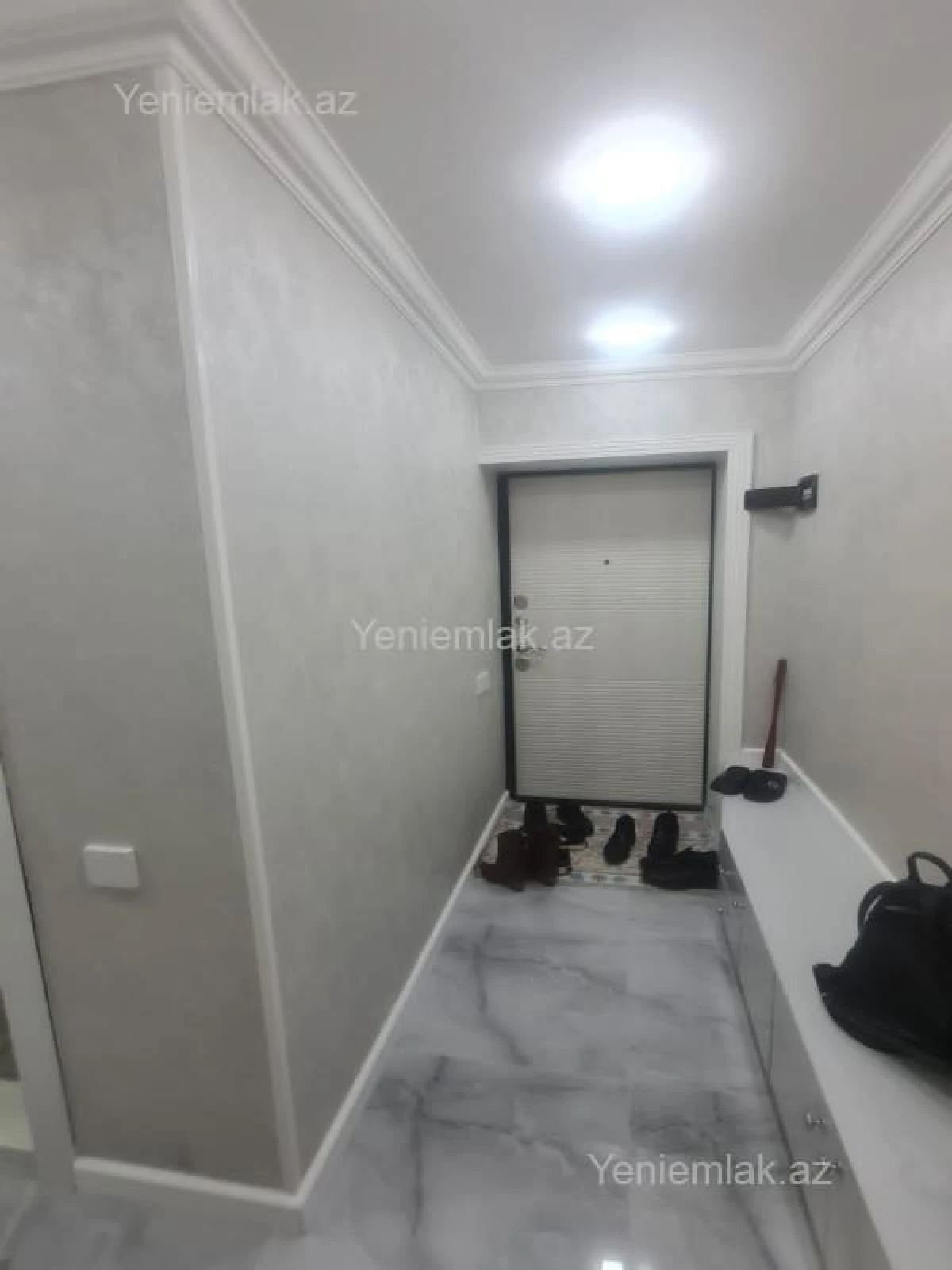 Satılır 2 otaqlı köhnə tikili 50 m²