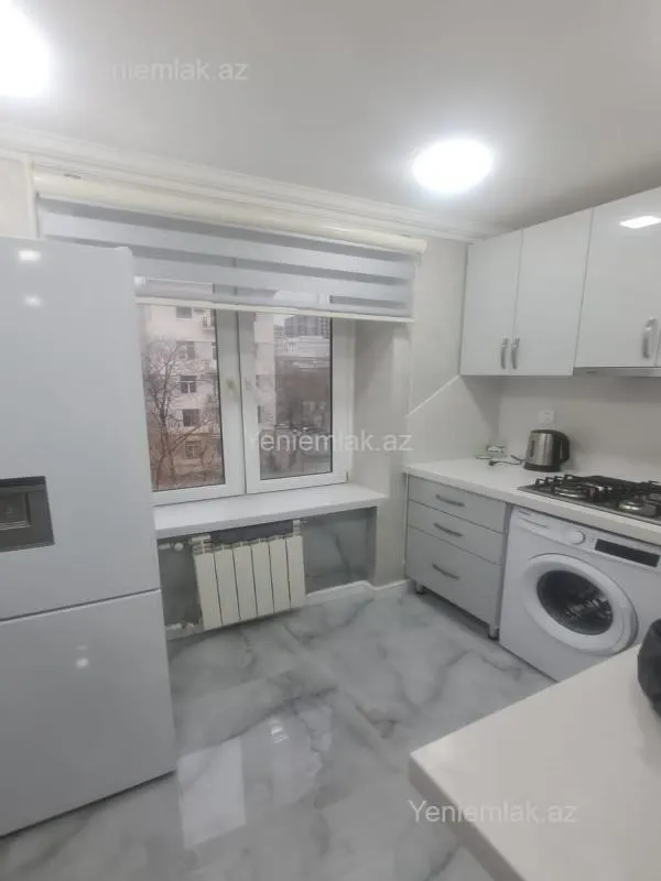 Satılır 2 otaqlı köhnə tikili 50 m²