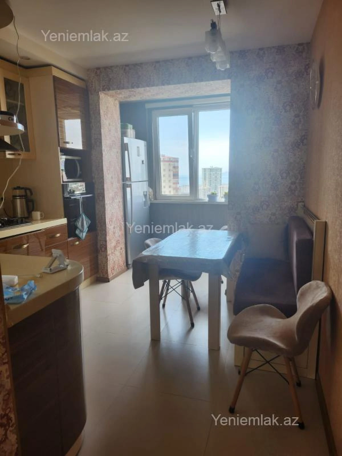 Satılır 3 otaqlı köhnə tikili 70 m²