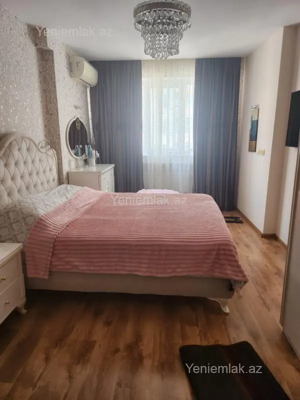 Satılır 3 otaqlı köhnə tikili 70 m²