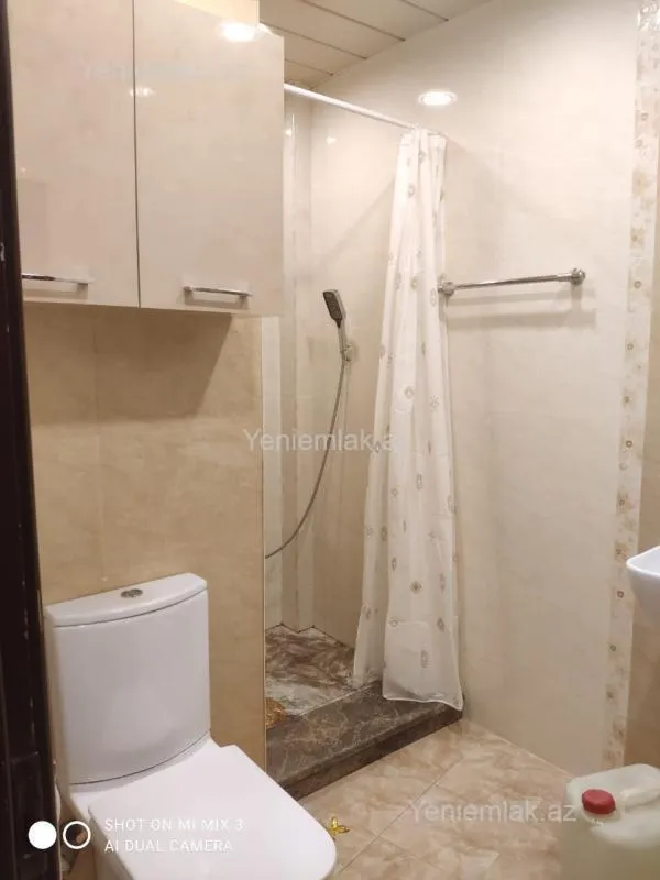 Satılır 3 otaqlı köhnə tikili 70 m²
