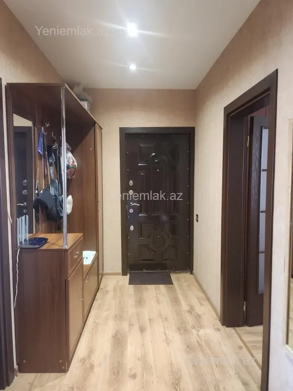 Satılır 3 otaqlı köhnə tikili 70 m²