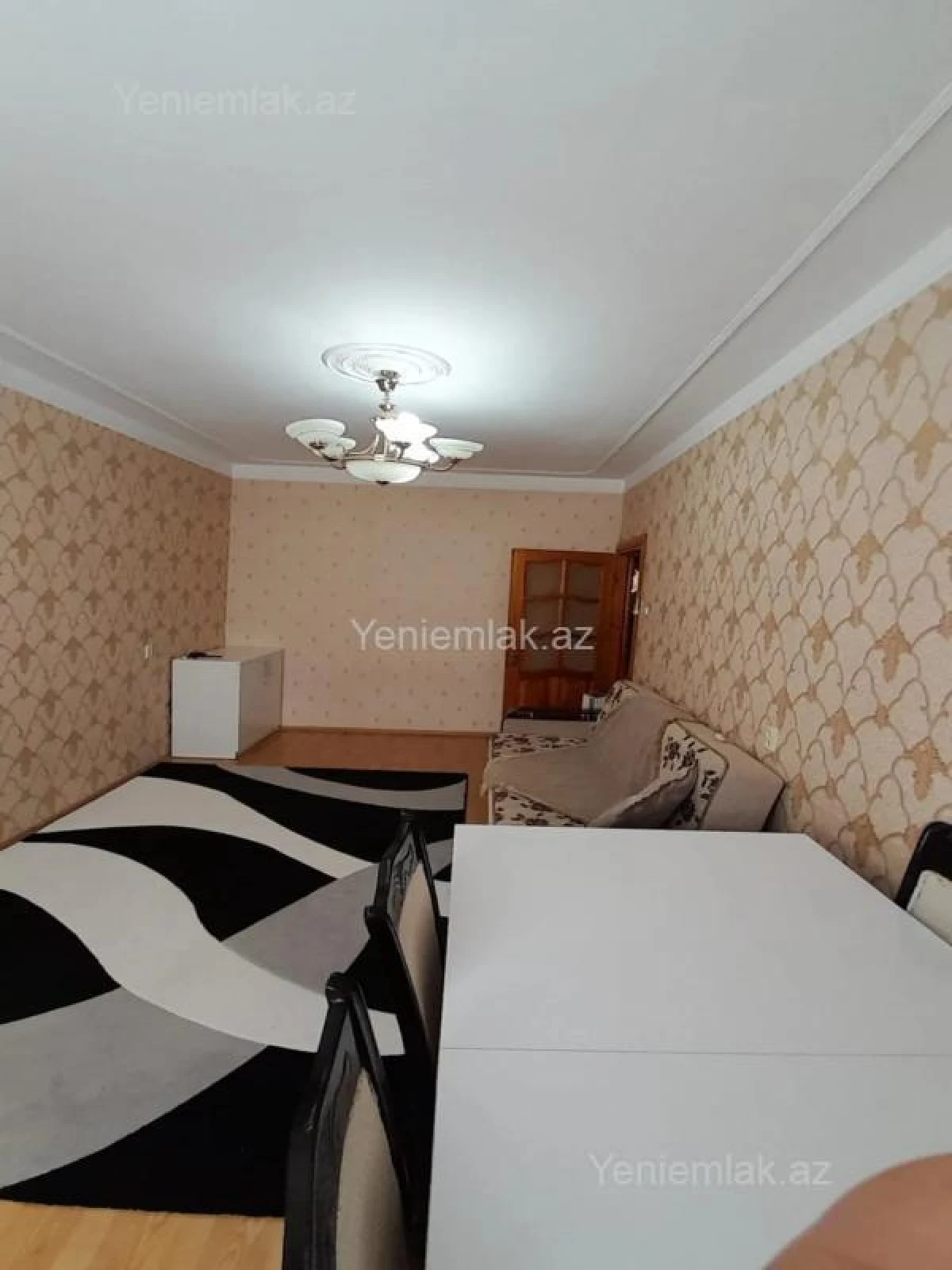 Satılır 3 otaqlı köhnə tikili 64 m²