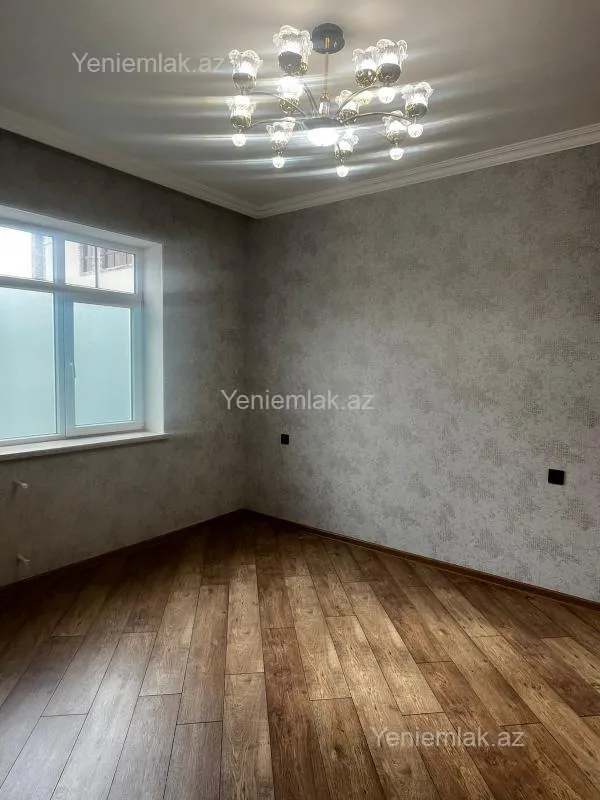 Satılır 5 otaqlı həyət evi 220 m²