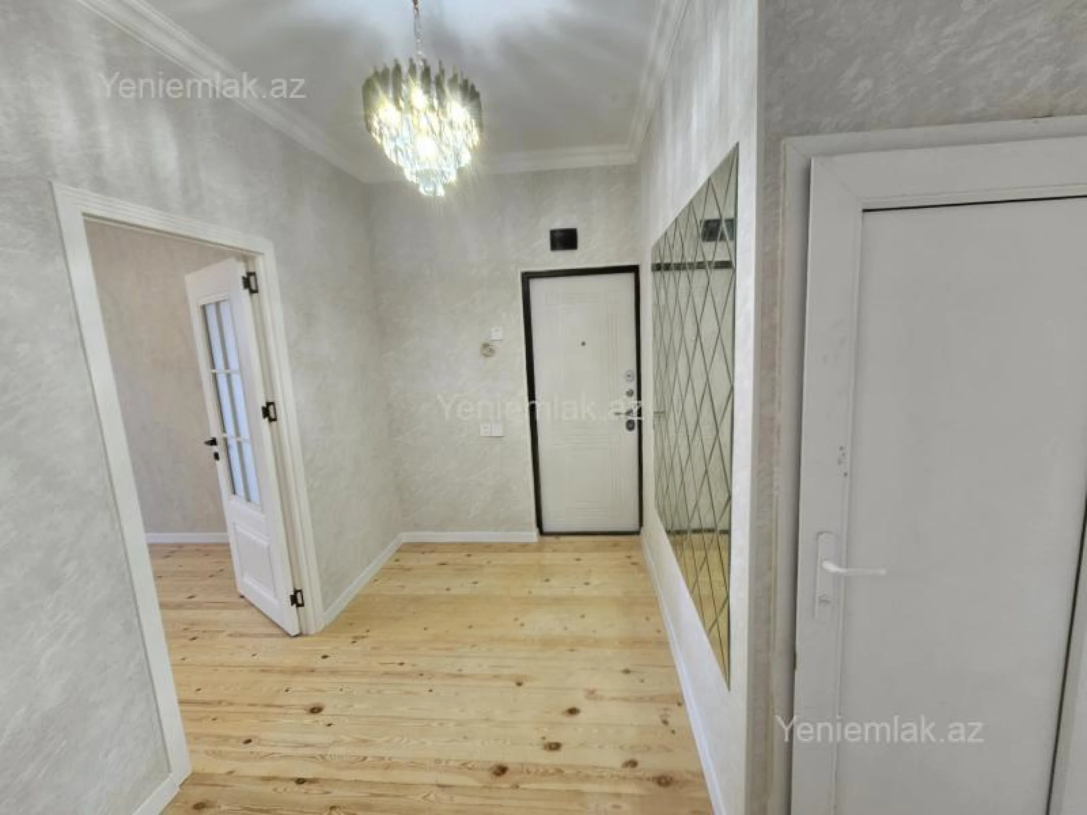 Satılır 3 otaqlı köhnə tikili 80 m²