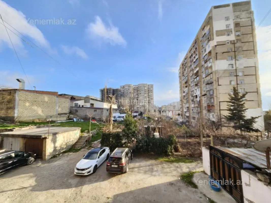 Satılır 3 otaqlı köhnə tikili 80 m²