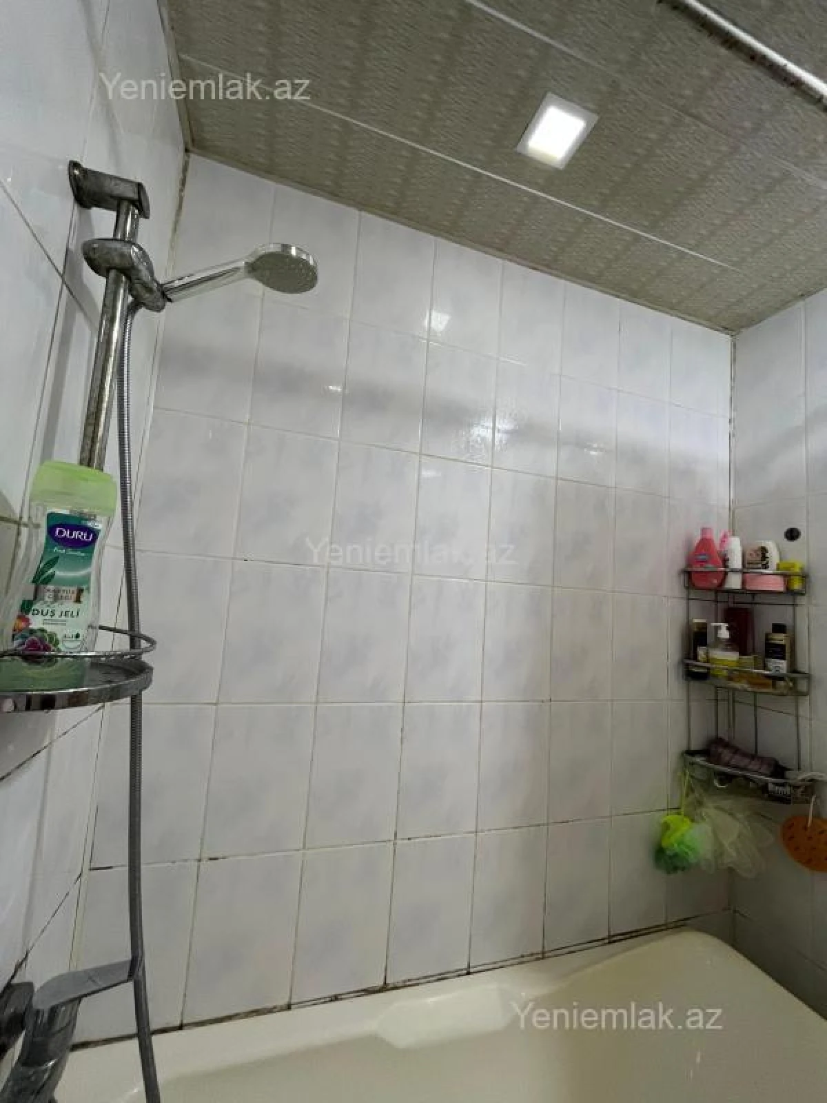 Satılır 5 otaqlı köhnə tikili 120 m²