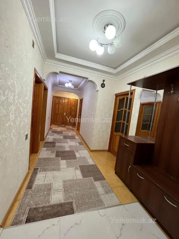 Satılır 5 otaqlı köhnə tikili 120 m²