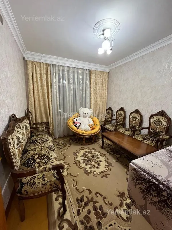 Satılır 5 otaqlı köhnə tikili 120 m²