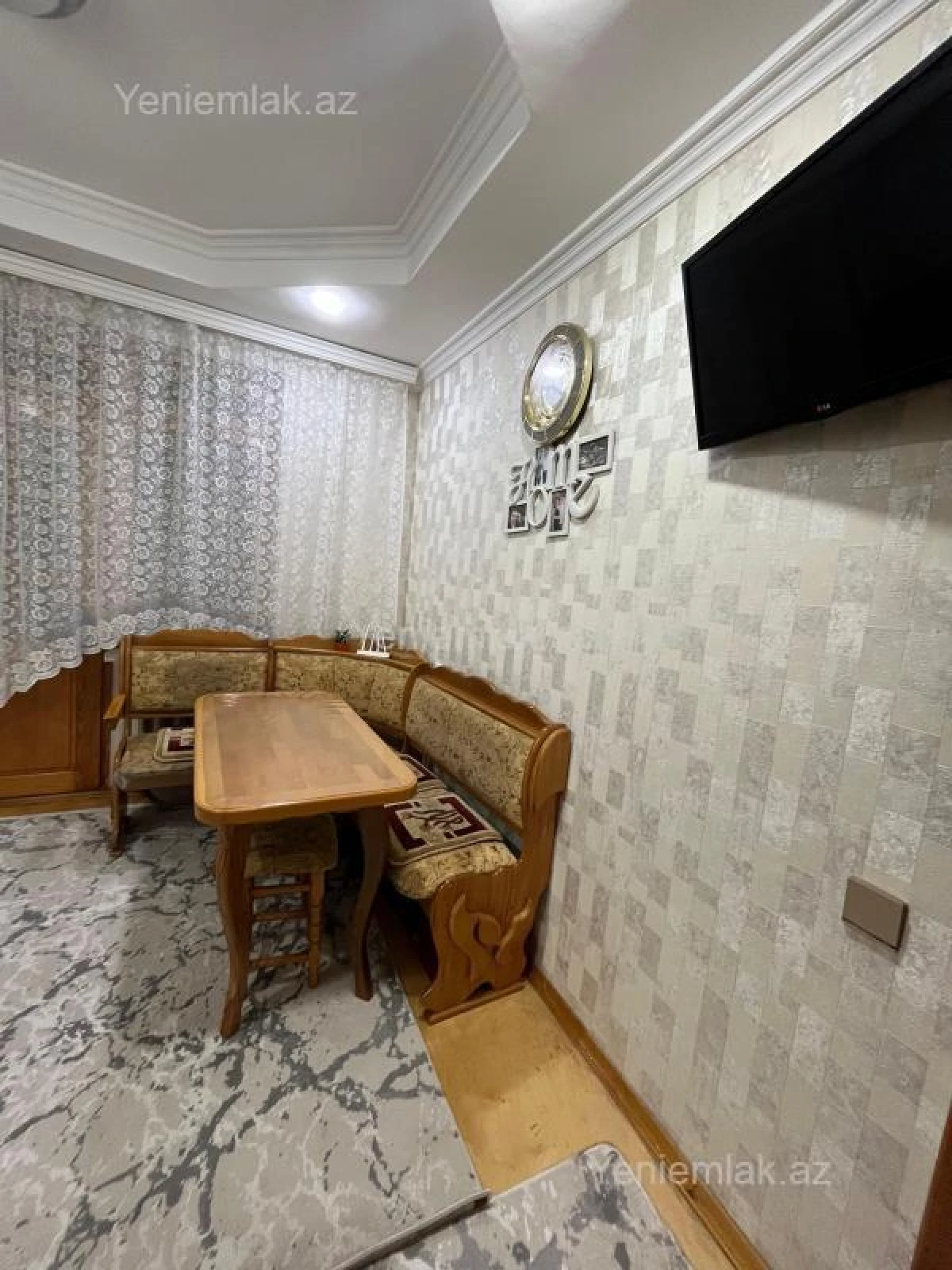 Satılır 5 otaqlı köhnə tikili 120 m²