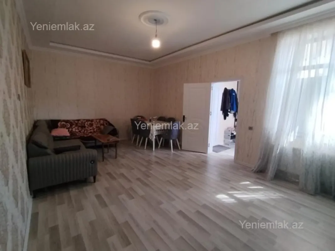 Satılır 4 otaqlı həyət evi 120 m²