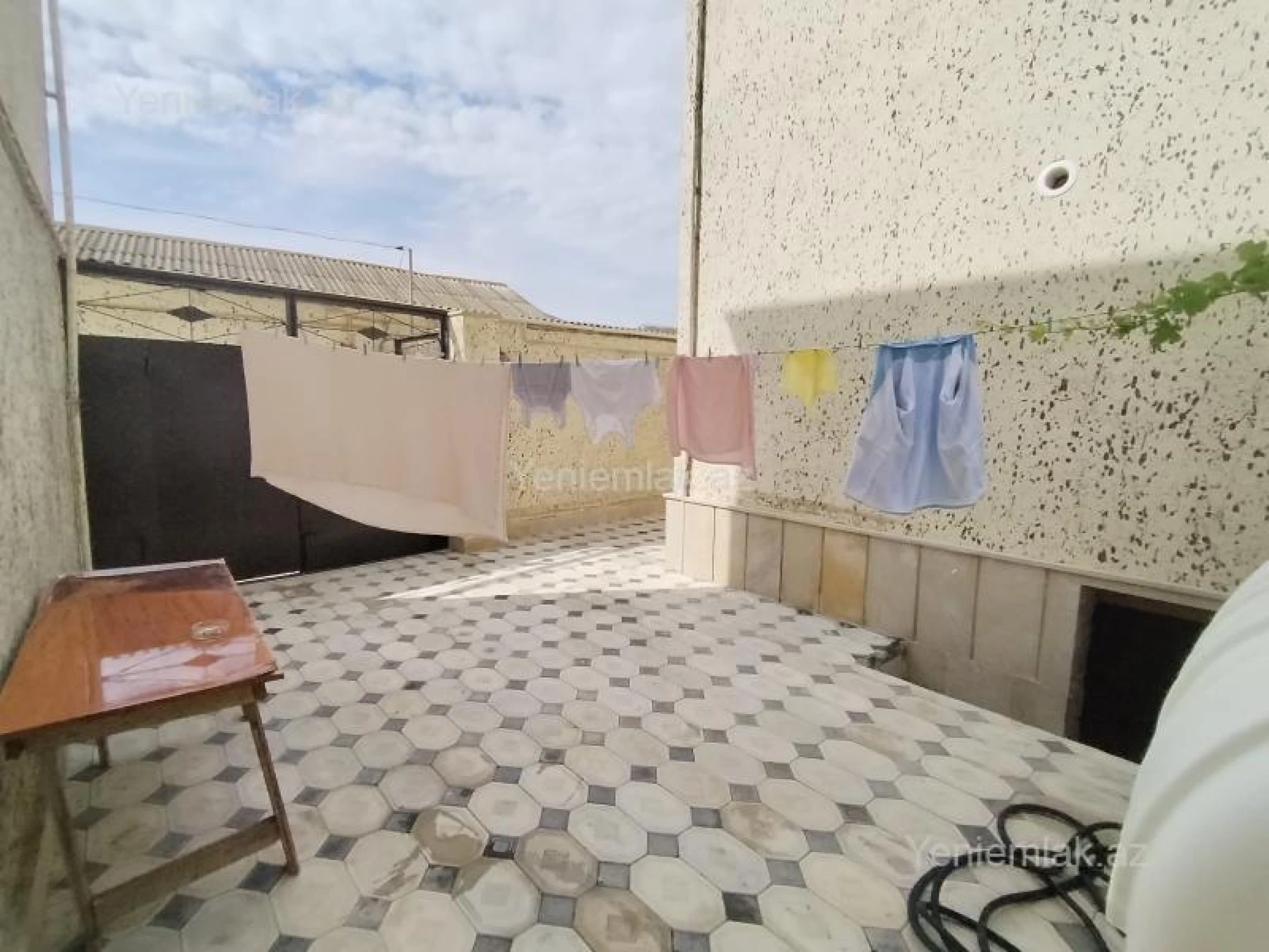 Satılır 4 otaqlı həyət evi 120 m²