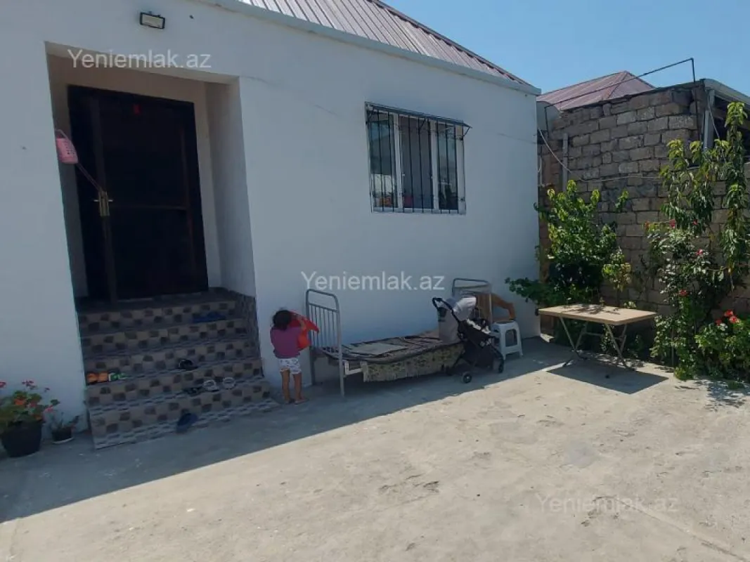 Satılır 3 otaqlı həyət evi 90 m²