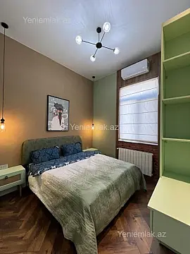 Satılır 3 otaqlı köhnə tikili 90 m²